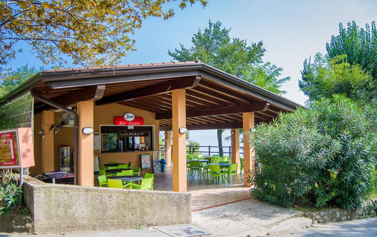 Camping Zocco Manerba del Garda Luaran gambar
